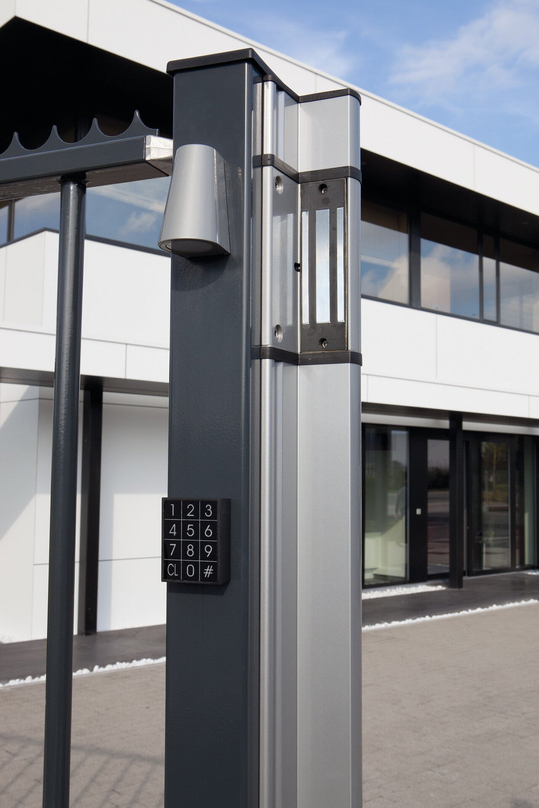 TRICONE Locinox sviestuvas tvoroms